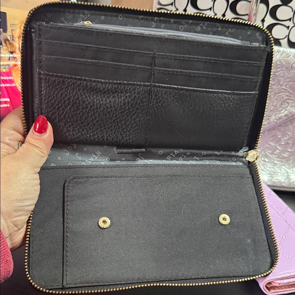 Silver Women's Clutch and wallet bundle - Picture 10 of 13